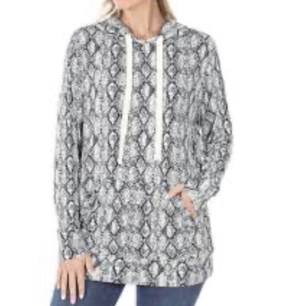 Zenana Snake Skin Print Hoodie Pouch Long Sleeve Black & White Size Medium